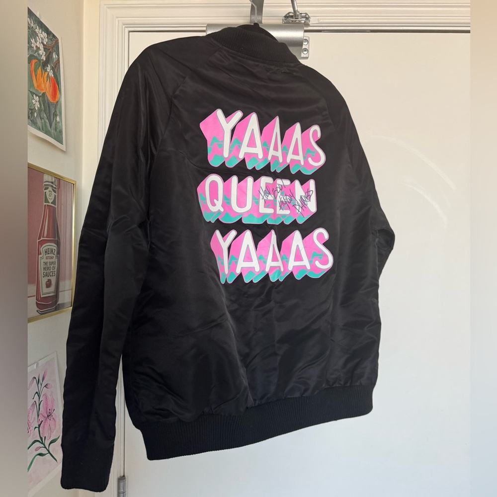 SIGNED Wildfang Black Bomber “YAAAS QUEEN YAAAS” Phoebe Robinson Ilana Glazer